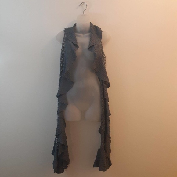 Pepa Pombo Unitalla Knit Tiered Scalloped Fall Sweater/ Wrap - Picture 2 of 16